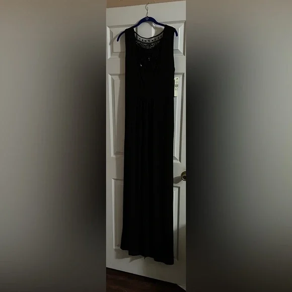 Long Tall Sally Dresses | Long Tall Sally Embellished Back Maxi Dress Nwt Size 12 Tall | Color: Black | Size: 12 Tall | Heatherbelly's Closet Long Tall Sally Dresses | Long Tall Sally Embellished Back Maxi Dress Nwt Size 12 Tall | Color: Black | Size: 12 Tall | Heatherbelly's Closet